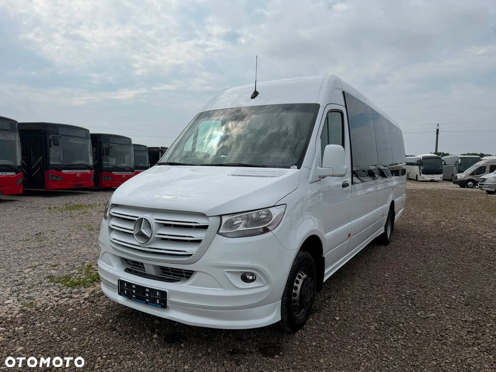 Mercedes-Benz Sprinter 517 - 11