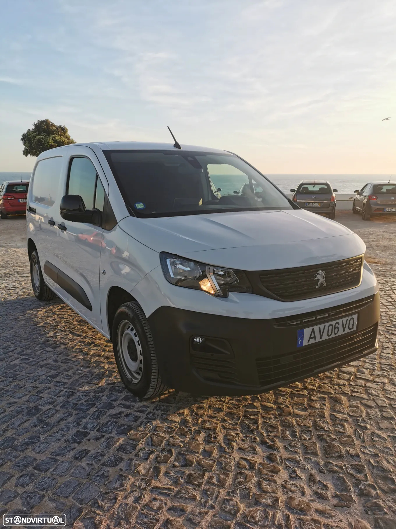 Peugeot Partner 1.5 BlueHDI L1 Premium Standard - 2