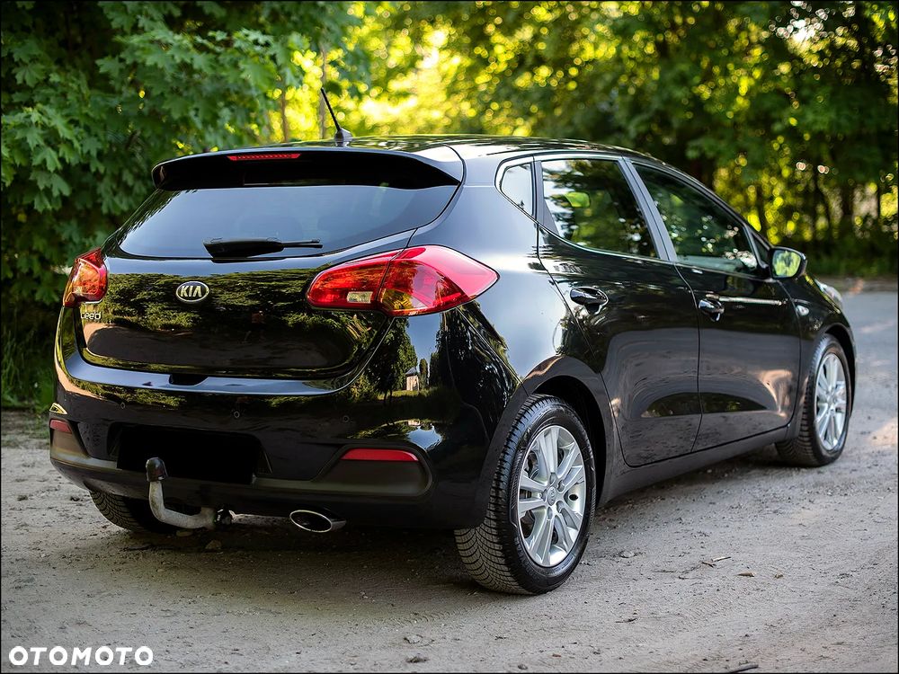 Kia Ceed - 14