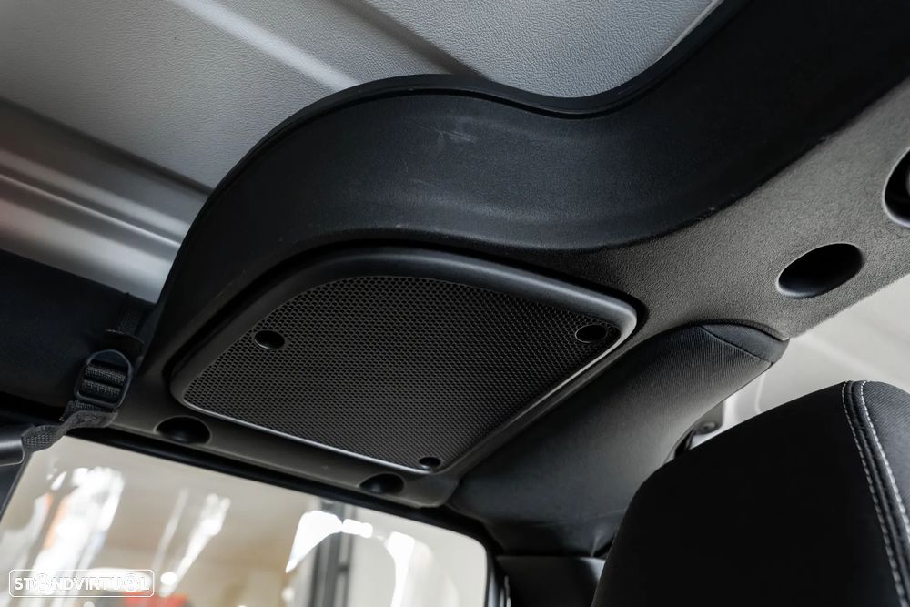 Jeep Wrangler Unlimited 2.8 CRD ATX Sahara Adventure Edition - 10