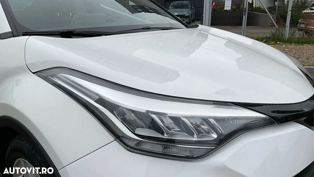 Toyota C-HR 1.8 HSD 122 CP 4x2 CVT Core - 10