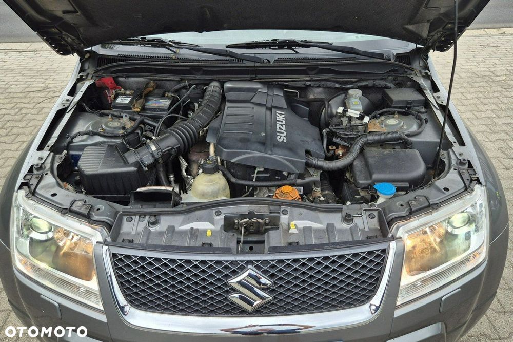 Suzuki Grand Vitara 1.9 DDiS Premium EU5 - 20