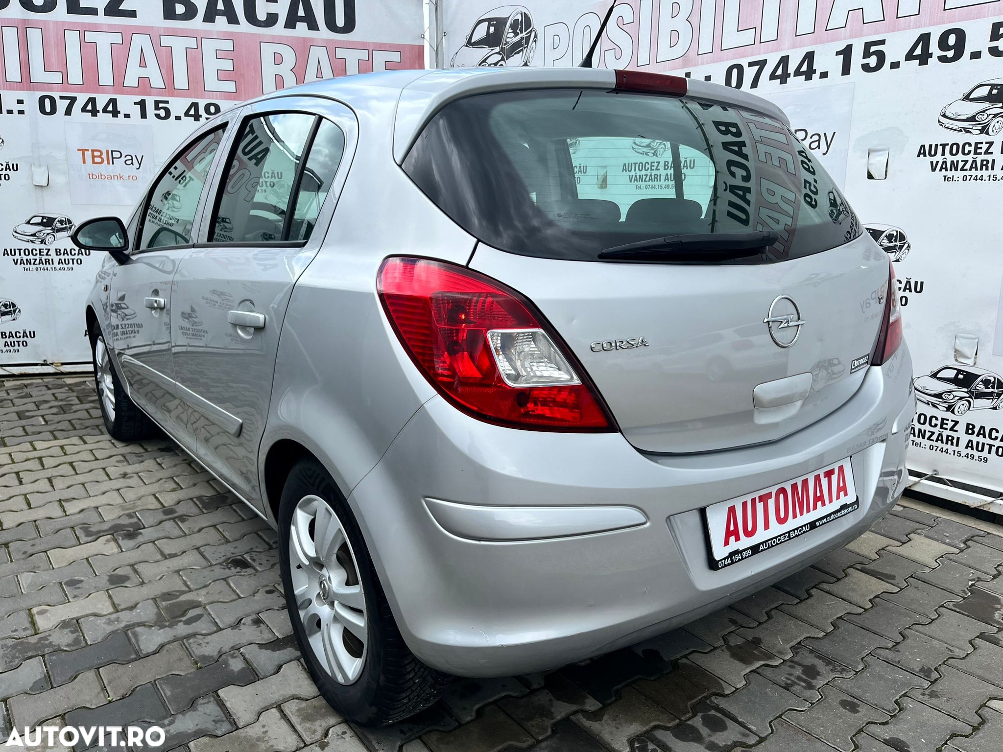 Opel Corsa 1.2i Easytronic Cosmo - 12