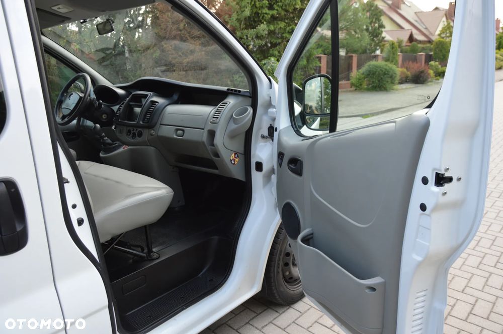 Opel VIVARO - 12