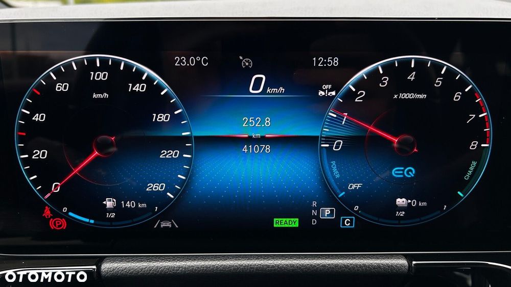 Mercedes-Benz GLA - 17