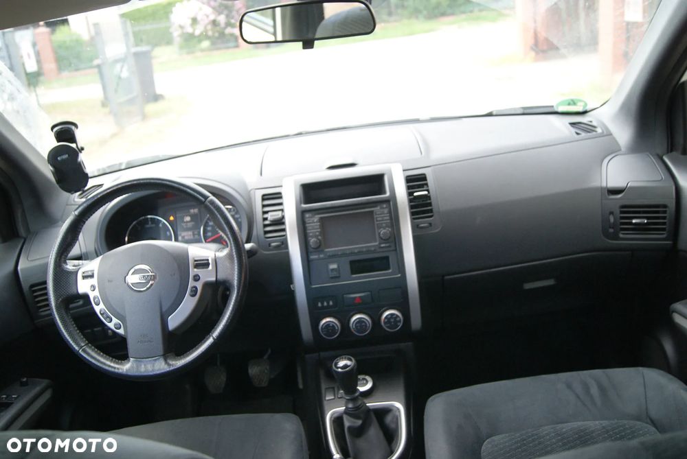 Nissan X-Trail 2.0 dCi 4x4 DPF LE - 8