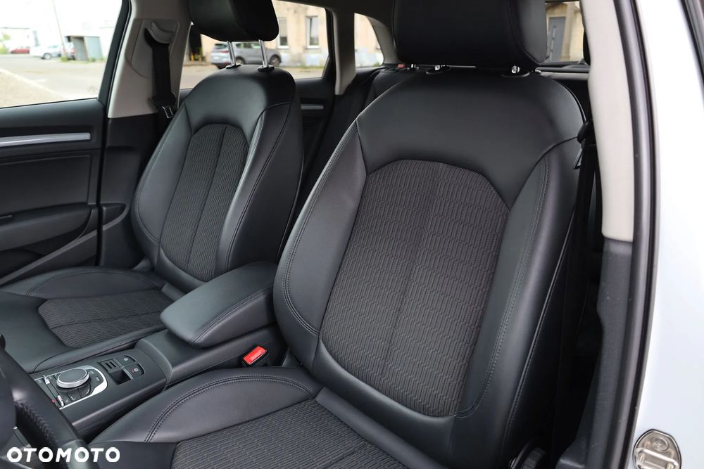 Audi A3 Sportback 1.4 TFSI Ambiente - 23