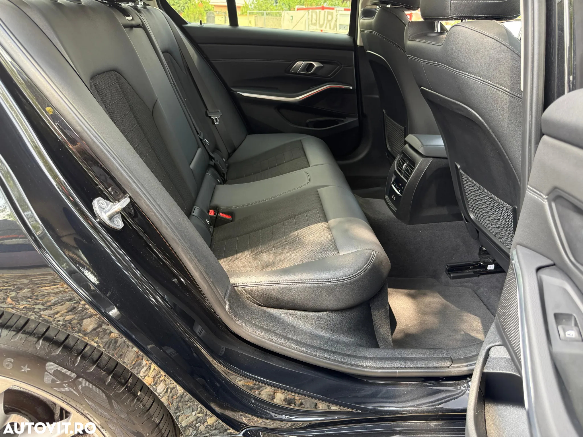 BMW Seria 3 320i xDrive Aut. - 10