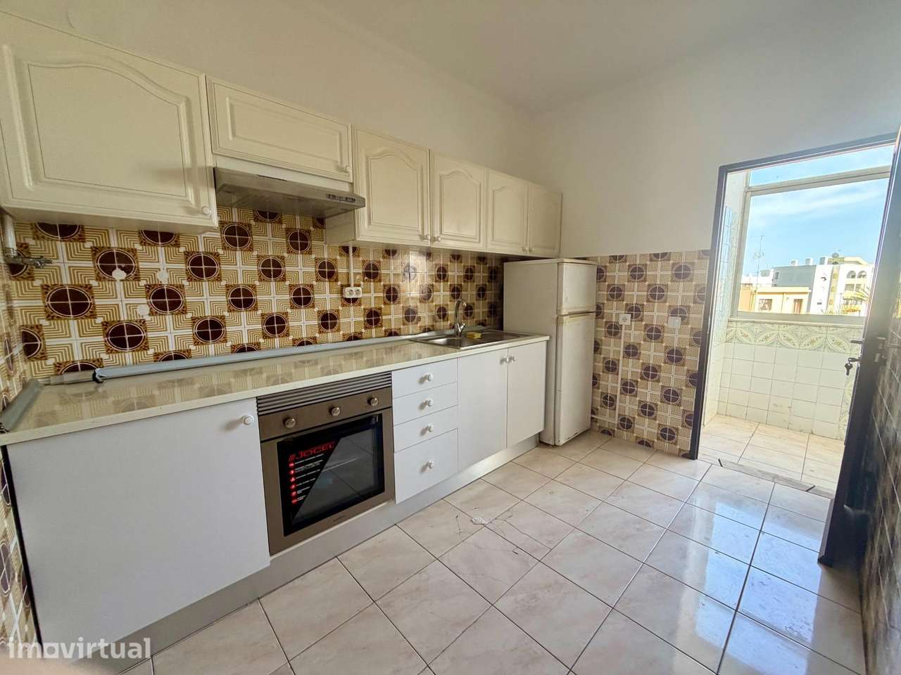 Apartamento T2 em Portimão com varandas - Grande imagem: 2/20