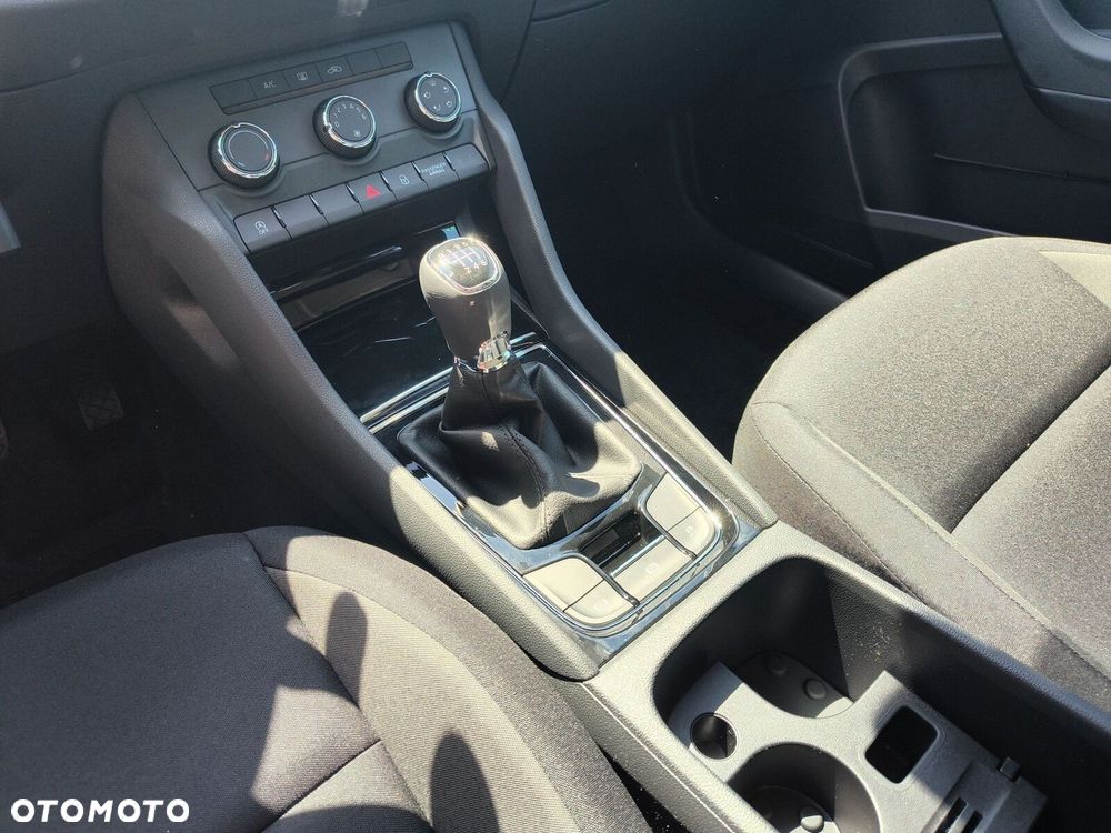 Skoda Karoq 1.0 TSI Essence - 16