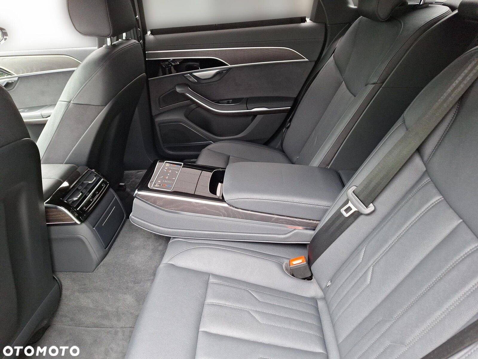 Audi A8 - 18