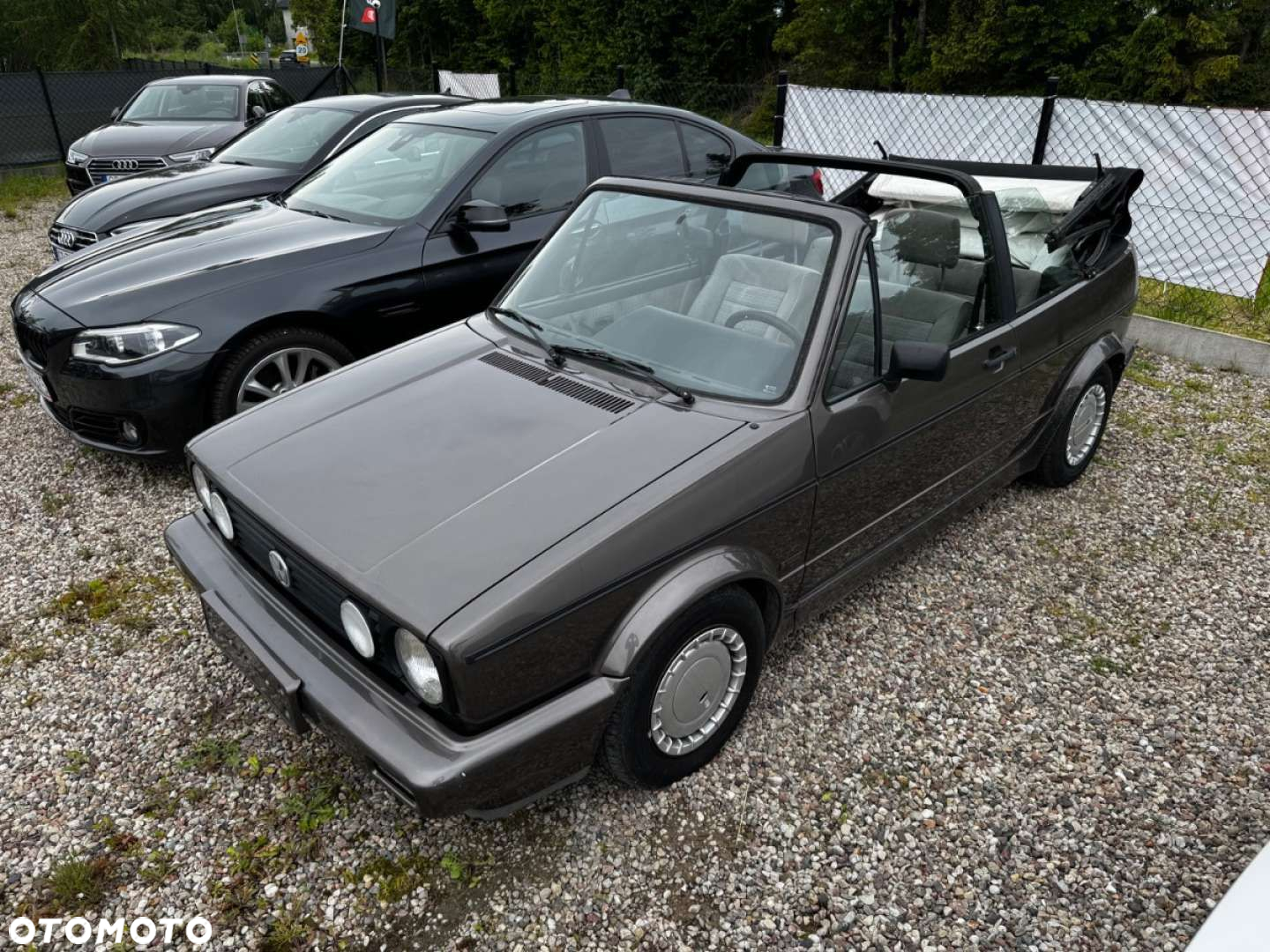Volkswagen Golf - 2