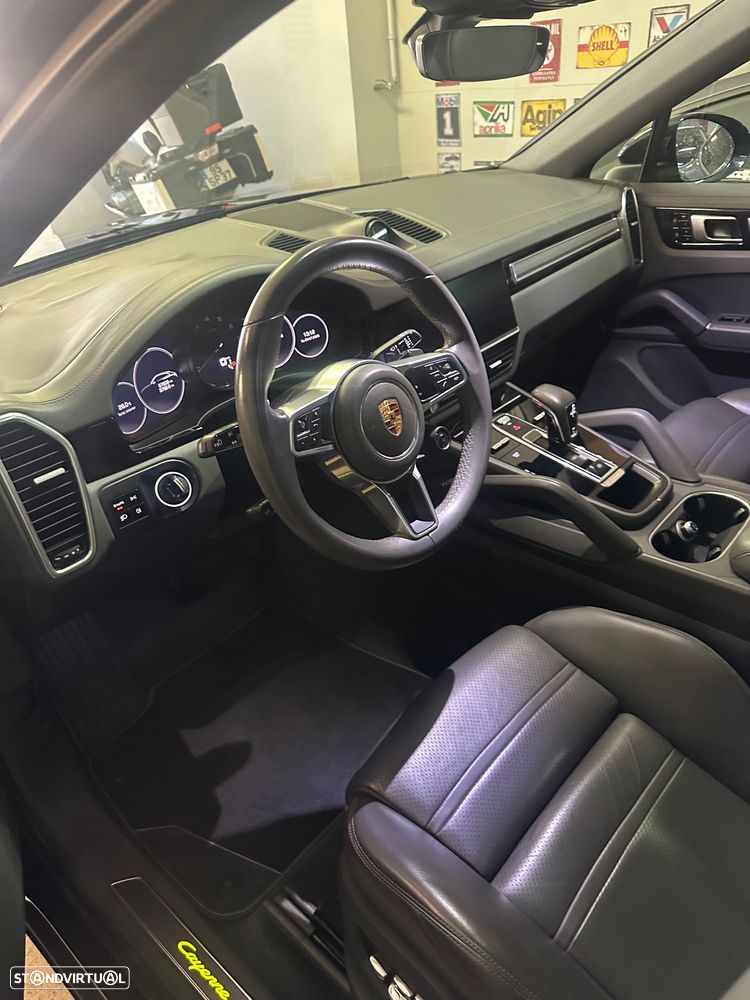 Porsche Cayenne Coupé E-Hybrid - 5