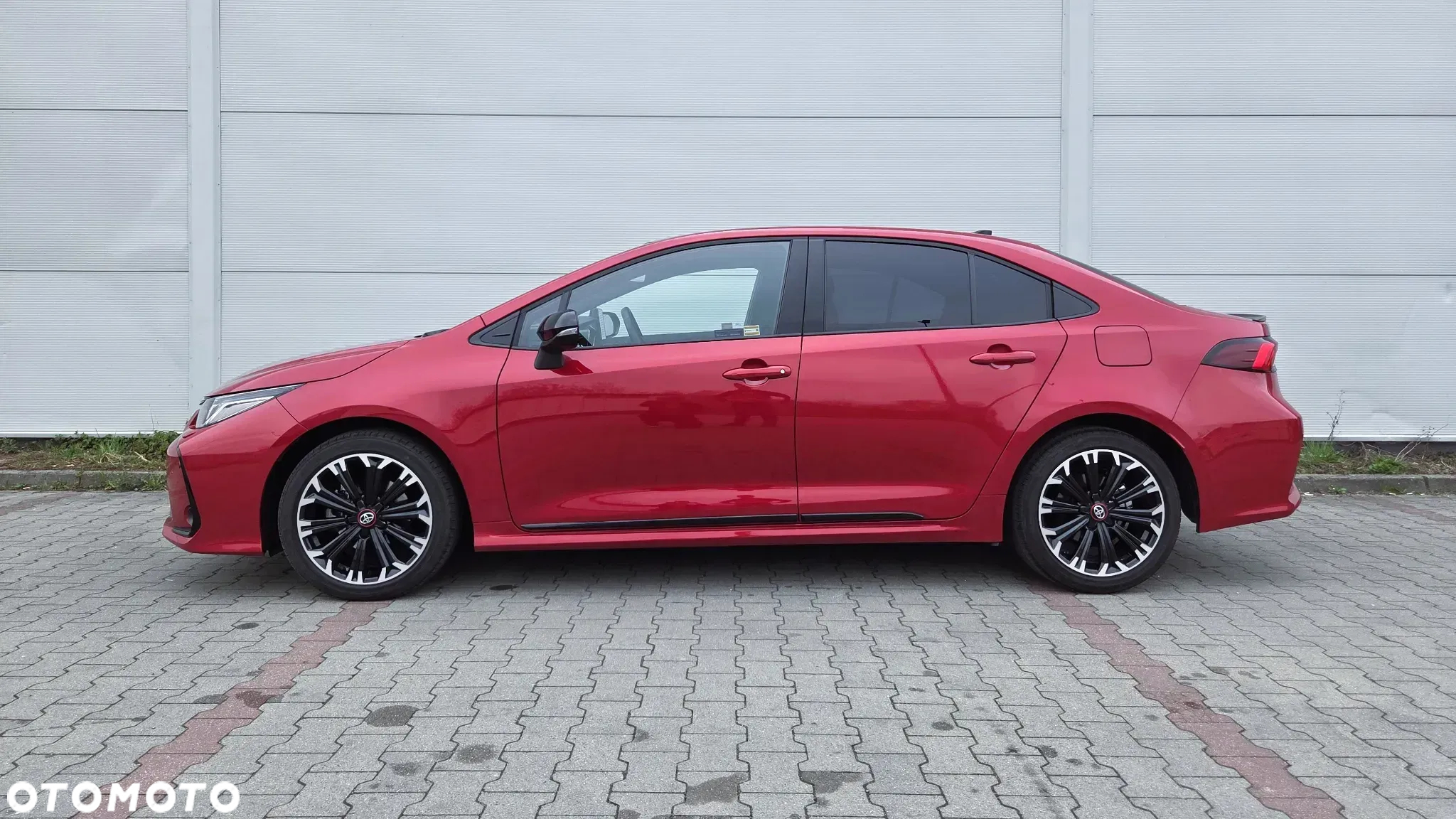 Toyota Corolla 1.8 Hybrid GR Sport - 8