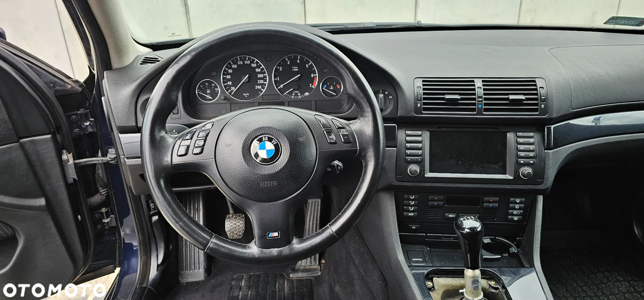 BMW Seria 5 525i - 6