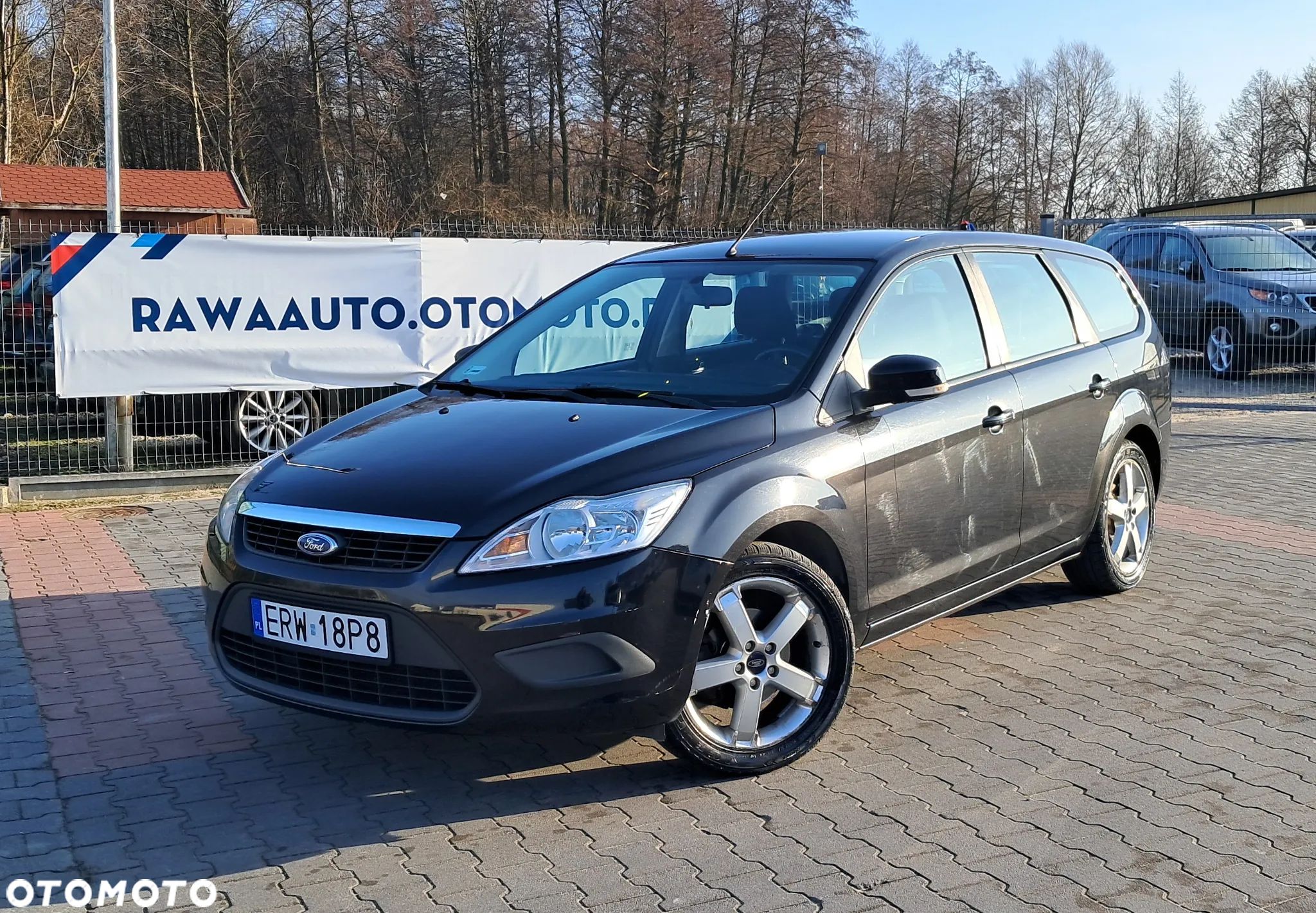 Ford Focus 1.6 16V Ambiente - 1