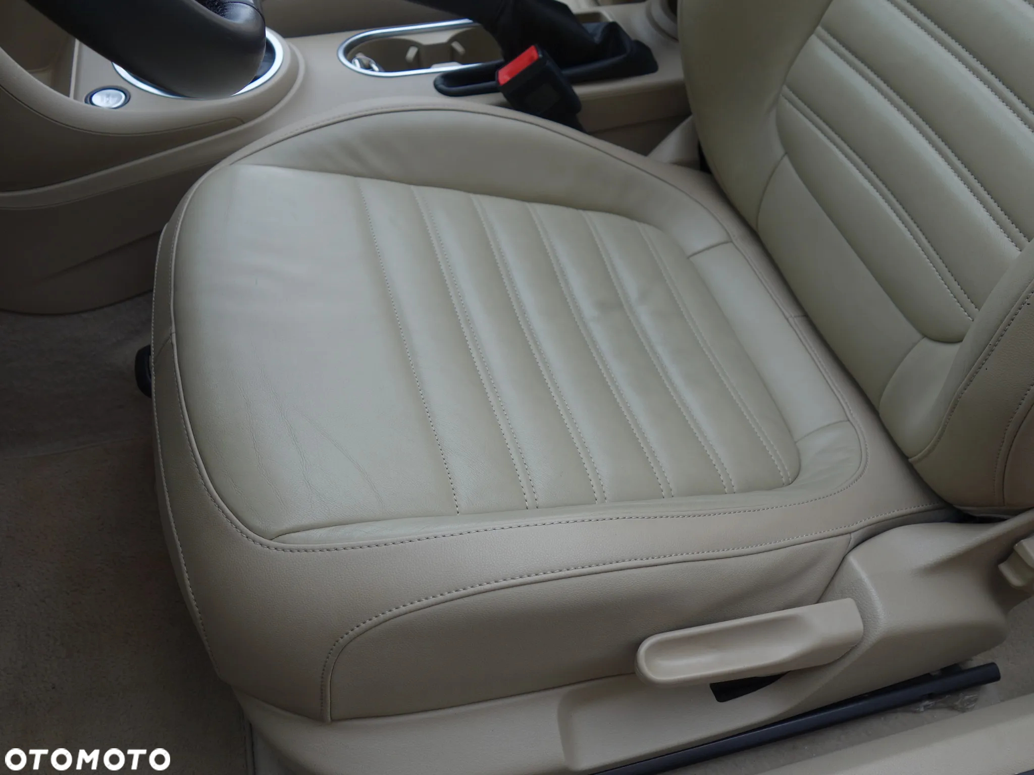 Volkswagen New Beetle - 26