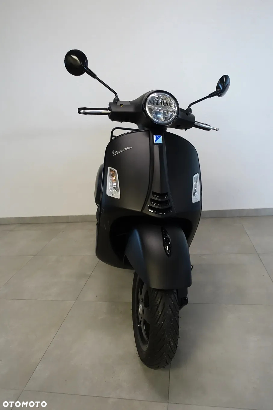 Vespa GTS - 8