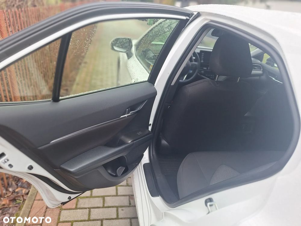 Toyota Camry 2.5 Hybrid Comfort CVT - 10