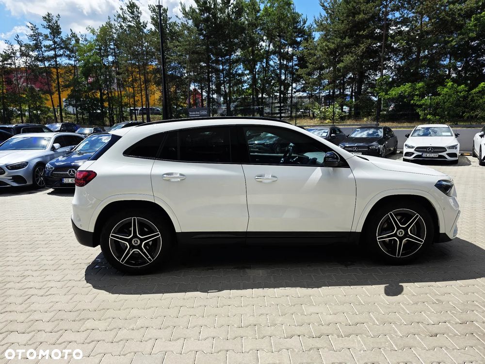 Mercedes-Benz GLA 200 AMG Line - 5