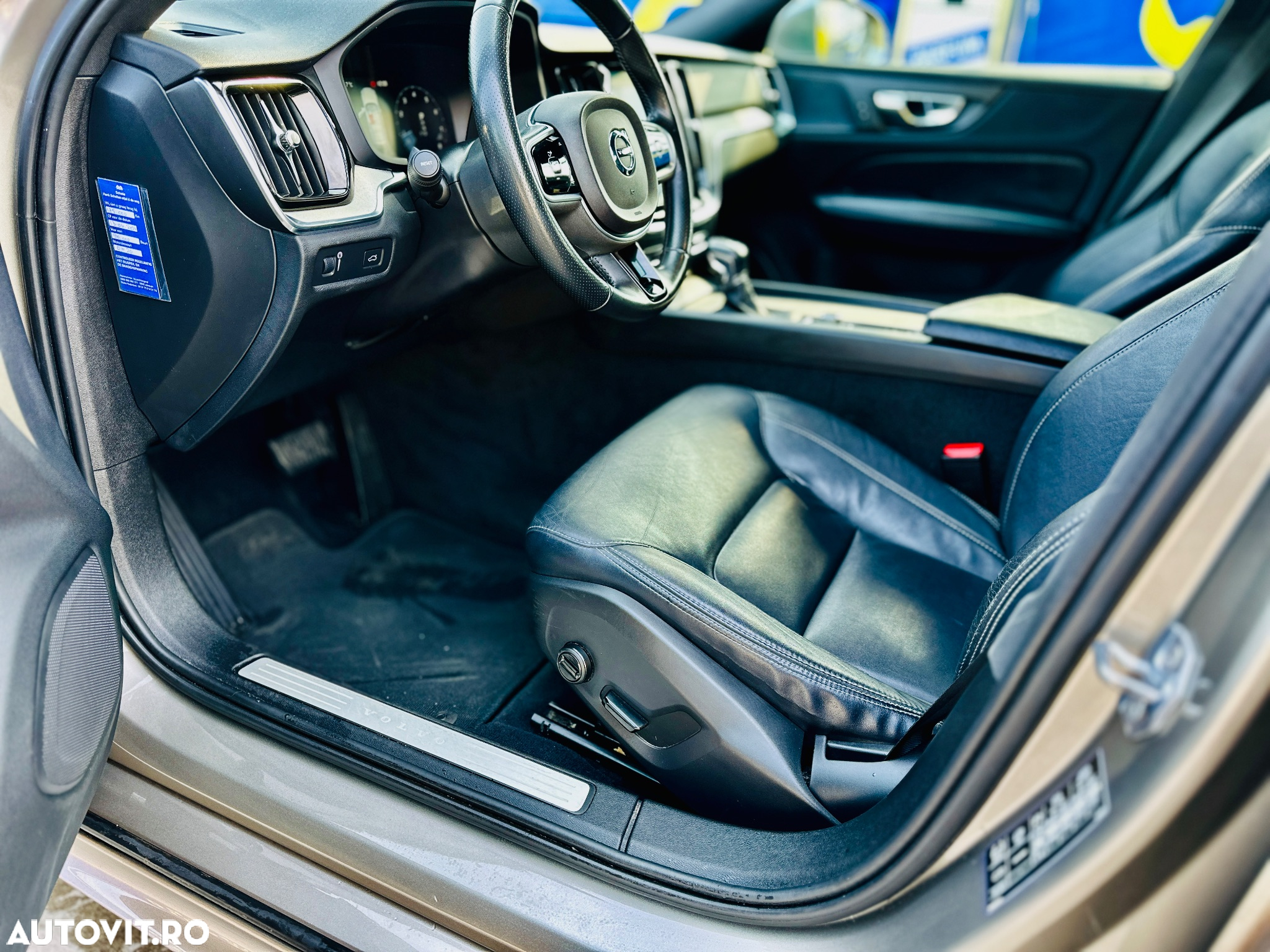Volvo V60 T5 Geartronic Momentum - 38