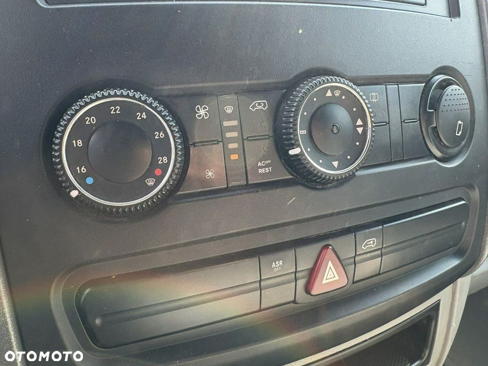 Volkswagen Crafter - 12