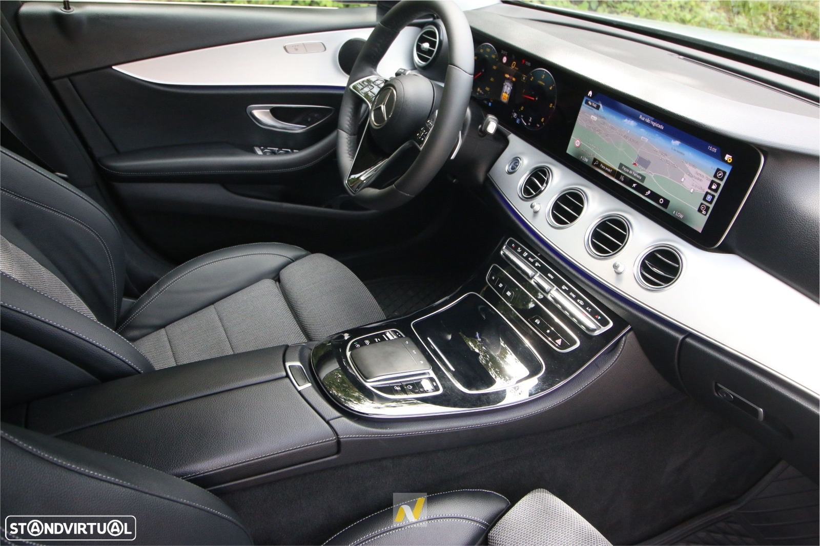 Mercedes-Benz E 220 d 4Matic T 9G-TRONIC Avantgarde - 20