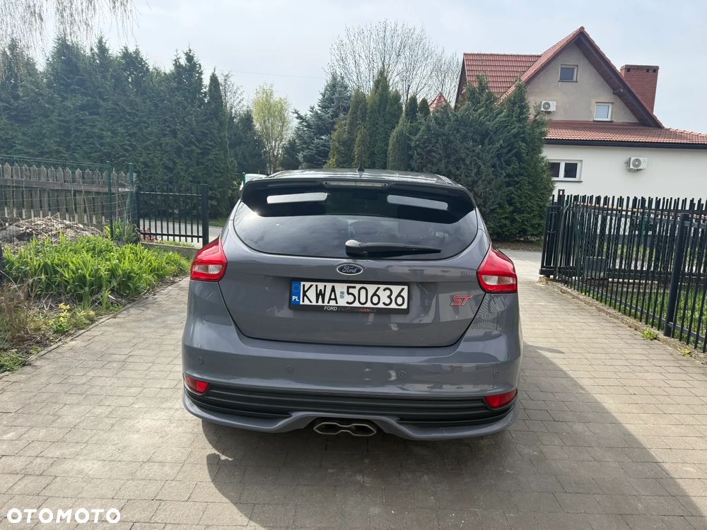 Ford Focus 2.0 TDCi ST - 6