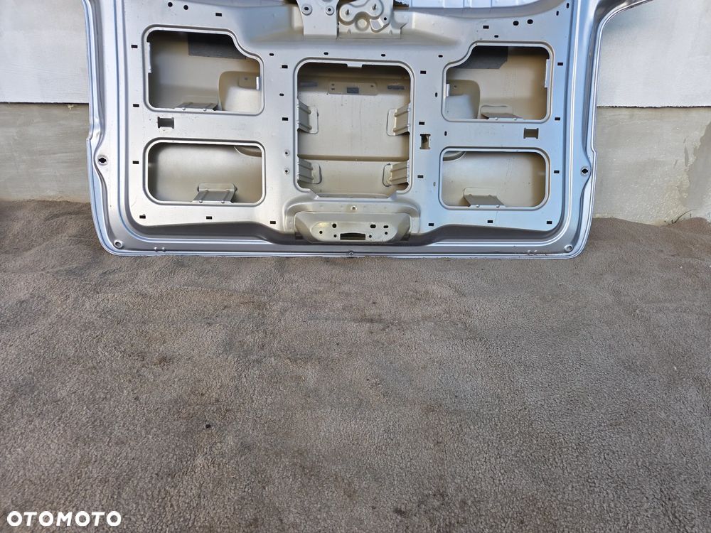 TYLNA KLAPA TOYOTA PROACE VERSO II ROK 16+ - 9