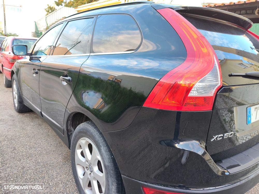 Volvo XC 60 2.0 D4 Momentum Start/Stop - 4