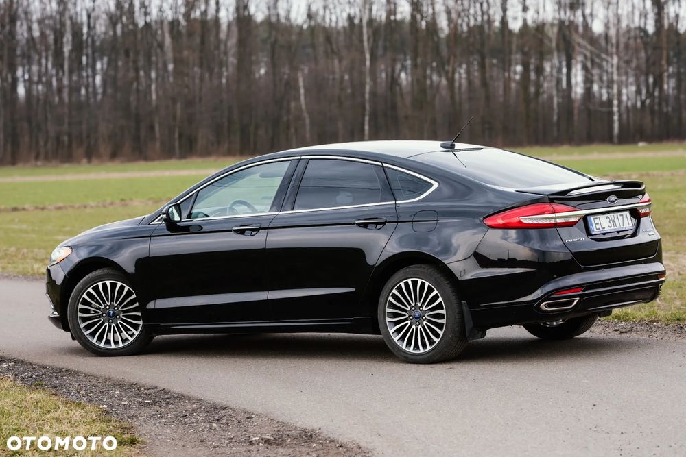 Ford Fusion - 4