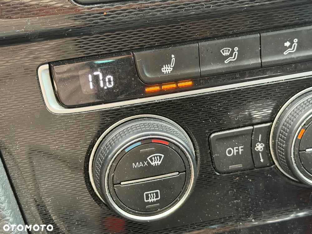 Volkswagen Golf - 15