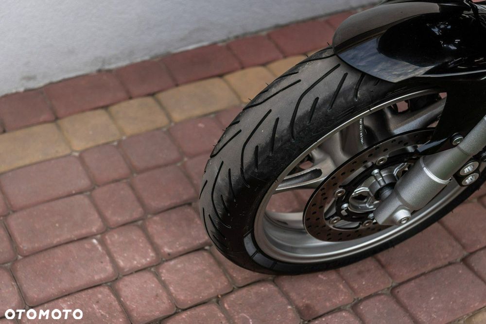Yamaha FZ - 9