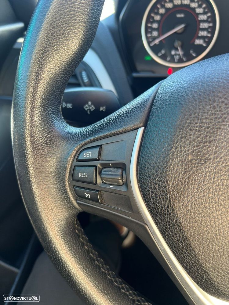 BMW 120 d xDrive Pack M - 37