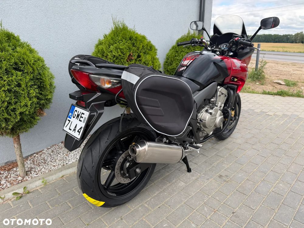 Honda CBF - 22