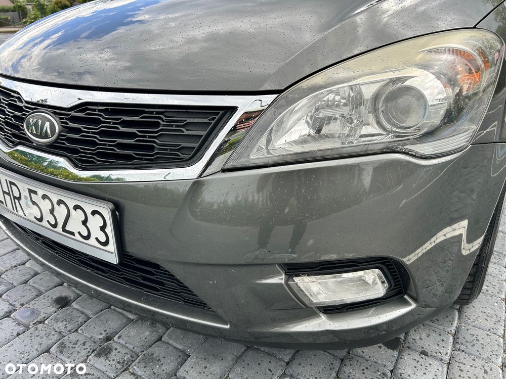 Kia Ceed - 6