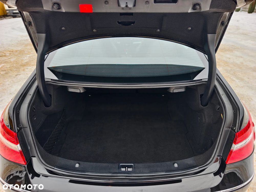 Mercedes-Benz Klasa E - 20