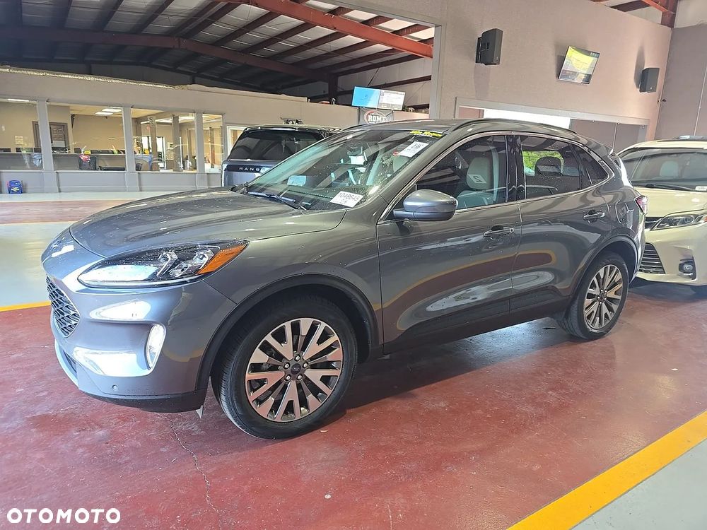 Ford Escape 2.0 EcoBoost AWD Titanium - 1