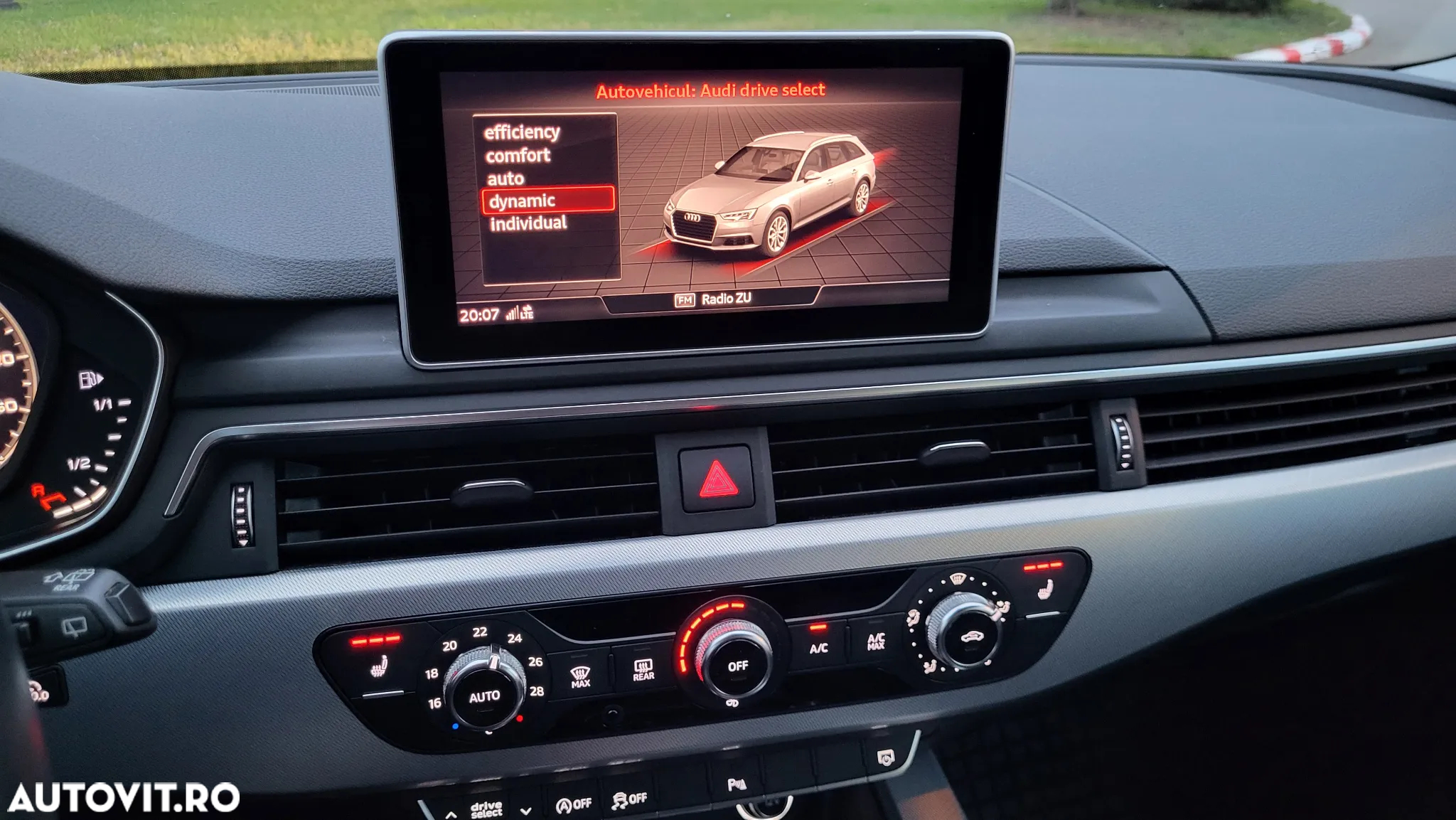 Audi A4 Avant 2.0 40 TDI S tronic S Line - 27