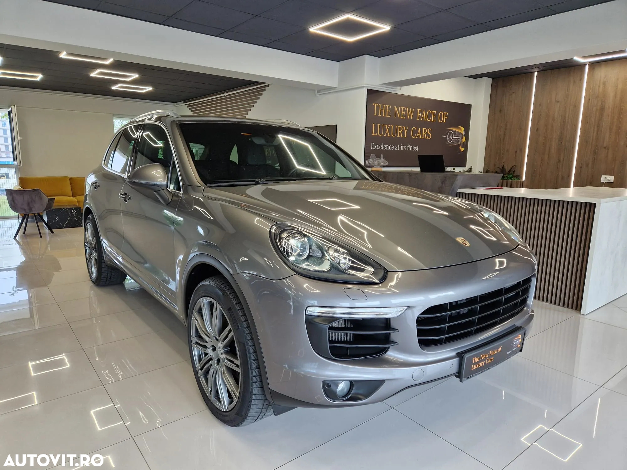 Porsche Cayenne 3.0 L - 6