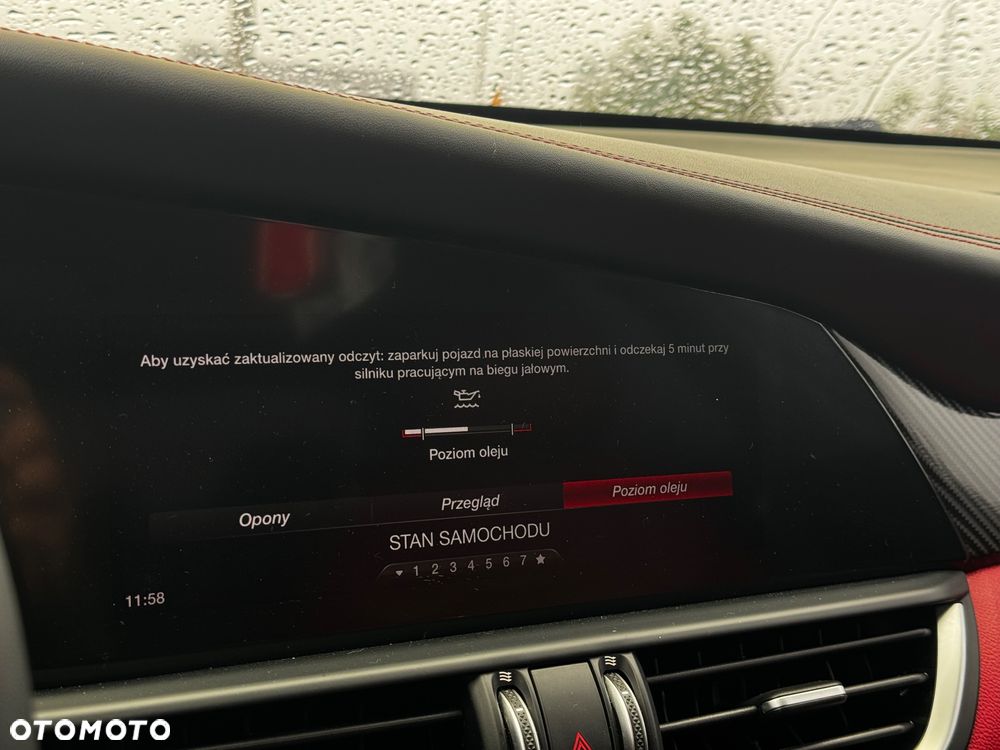 Alfa Romeo Giulia 2.0 Turbo 16V AT8-Q4 Intensa - 23