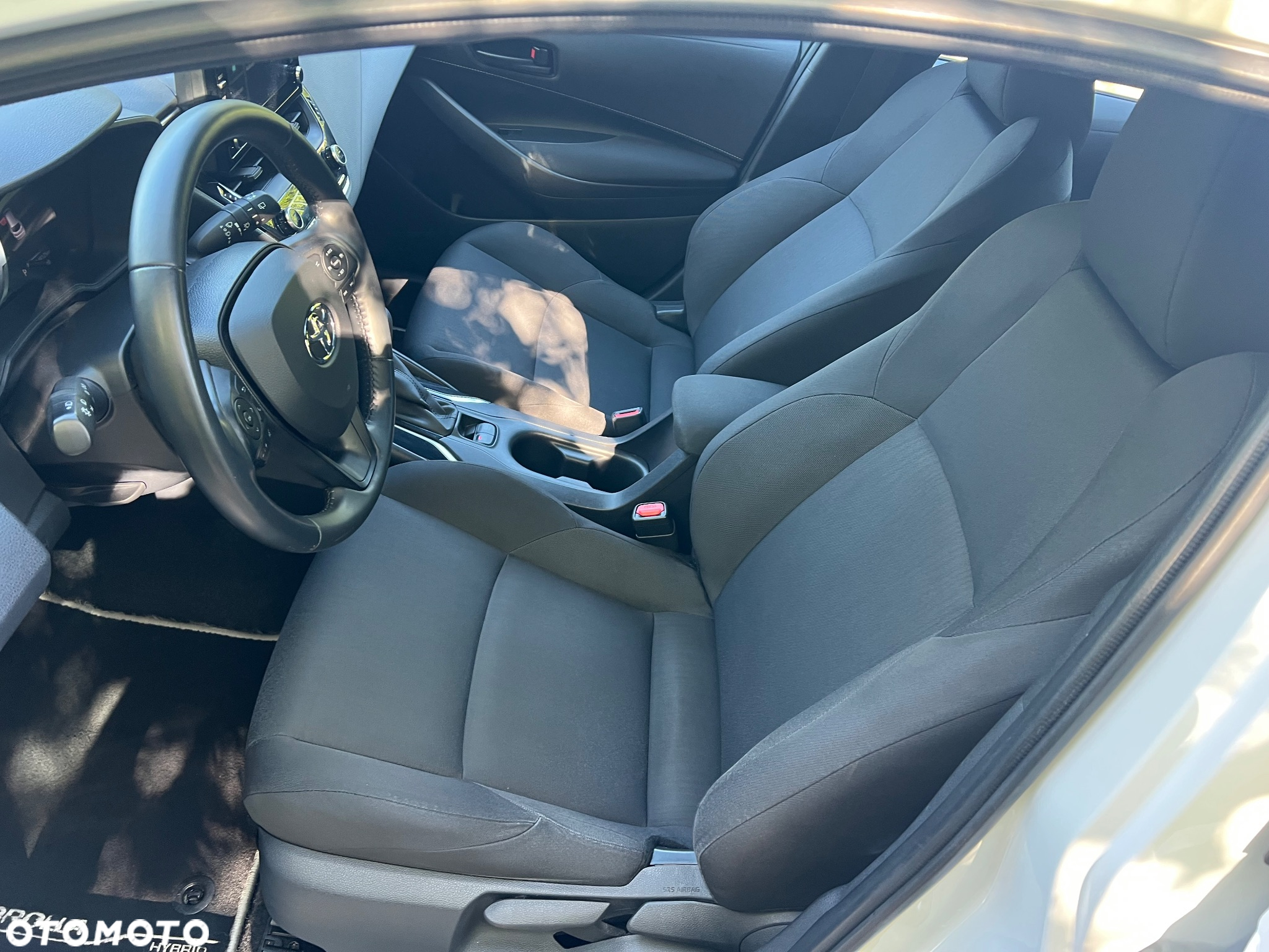 Toyota Corolla 1.8 Hybrid Active - 14