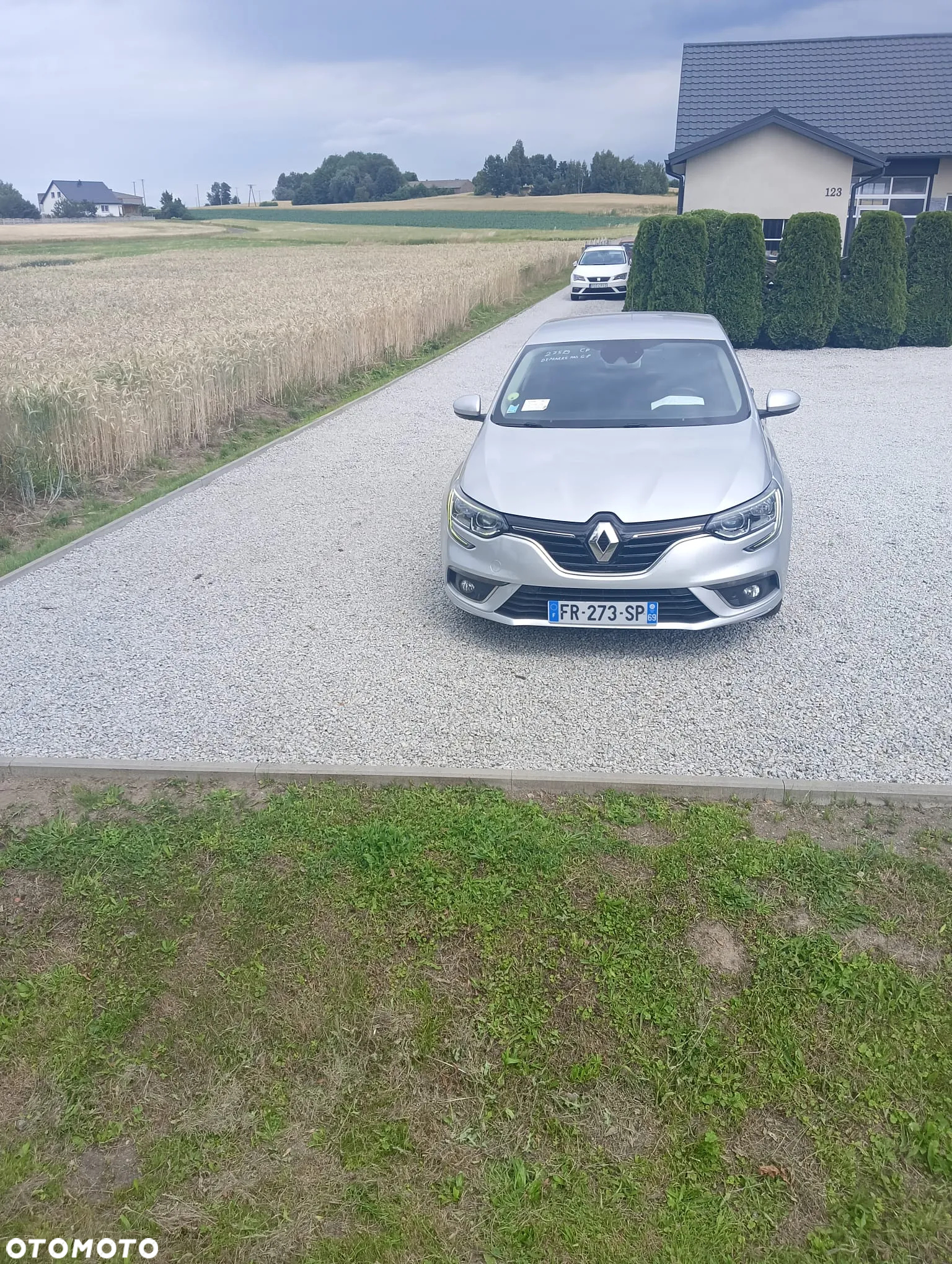 Renault Megane 1.5 Blue dCi Equilibre EDC - 3