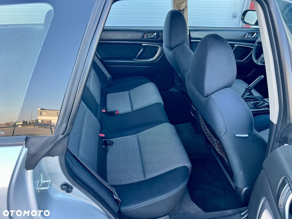 Subaru Outback - 11