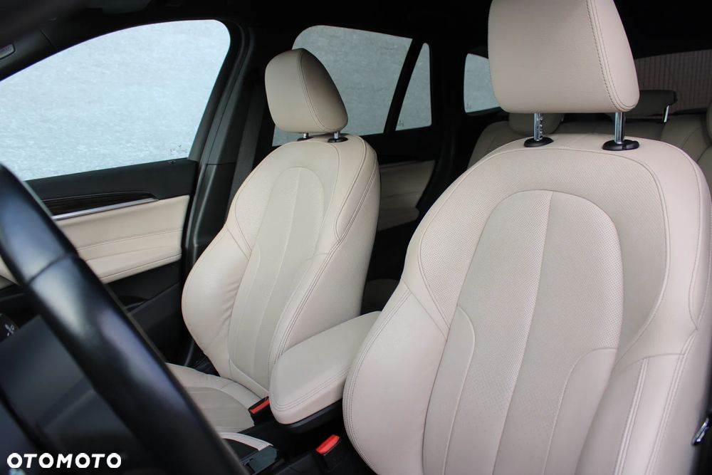 BMW X1 xDrive20i M Sport sport - 25