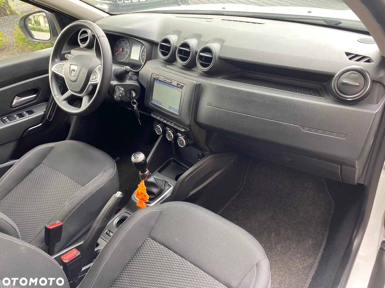 Dacia Duster 1.6 SCe Laureate S&S - 30