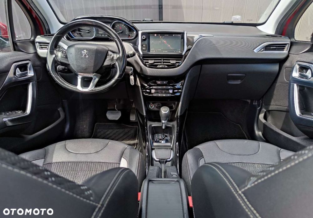 Peugeot 2008 PureTech 110 Stop&Start EAT6 Allure - 29