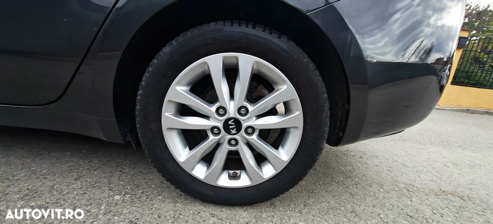 Kia Ceed - 6