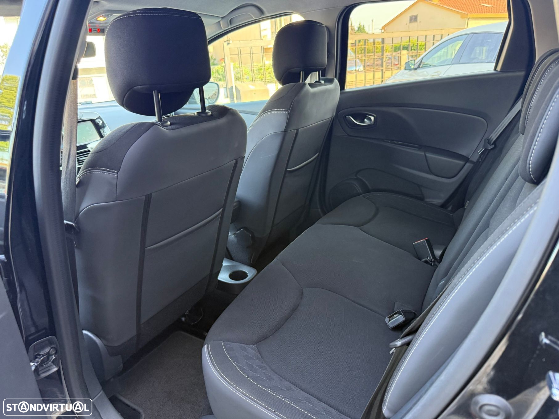 Renault Clio Sport Tourer TCe 90 Limited - 16