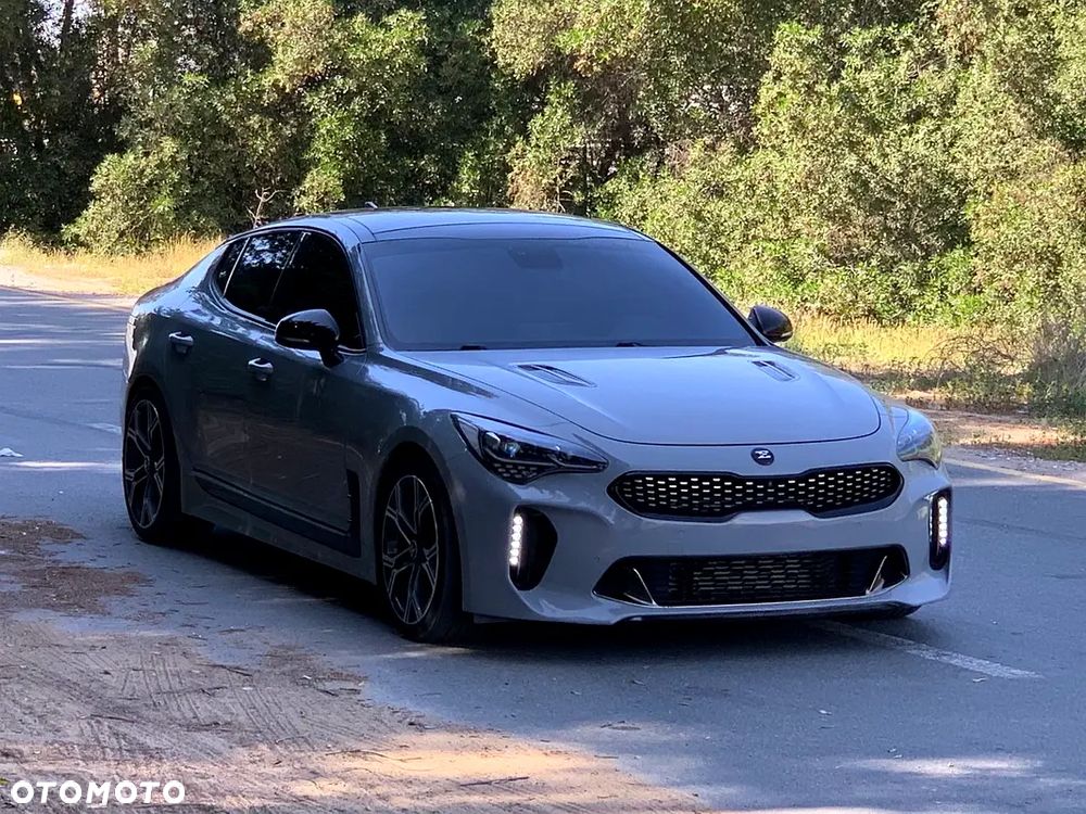 Kia Stinger 2.0 T-GDI L - 3